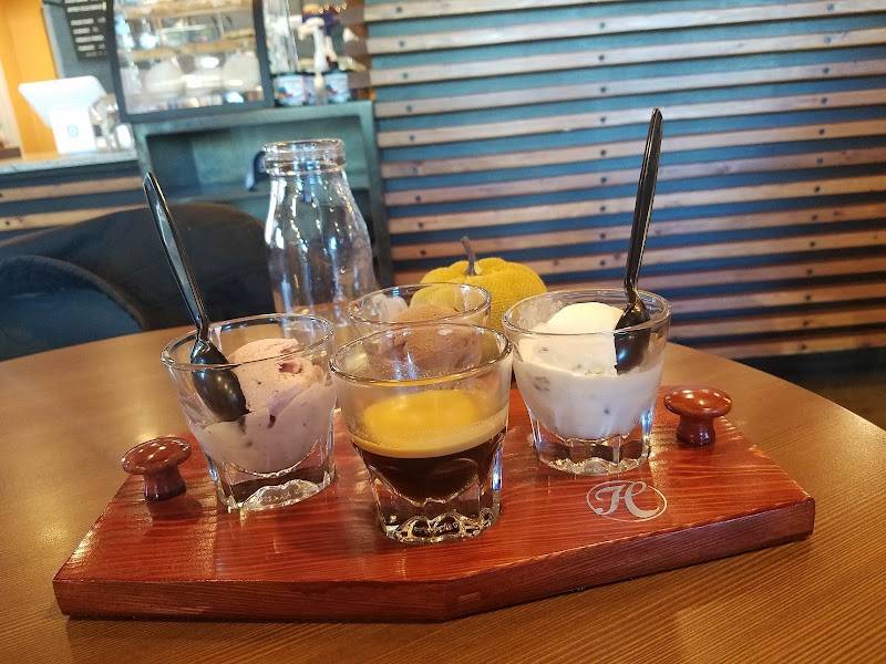 Heritage Coffeehouse in Shasta Lake